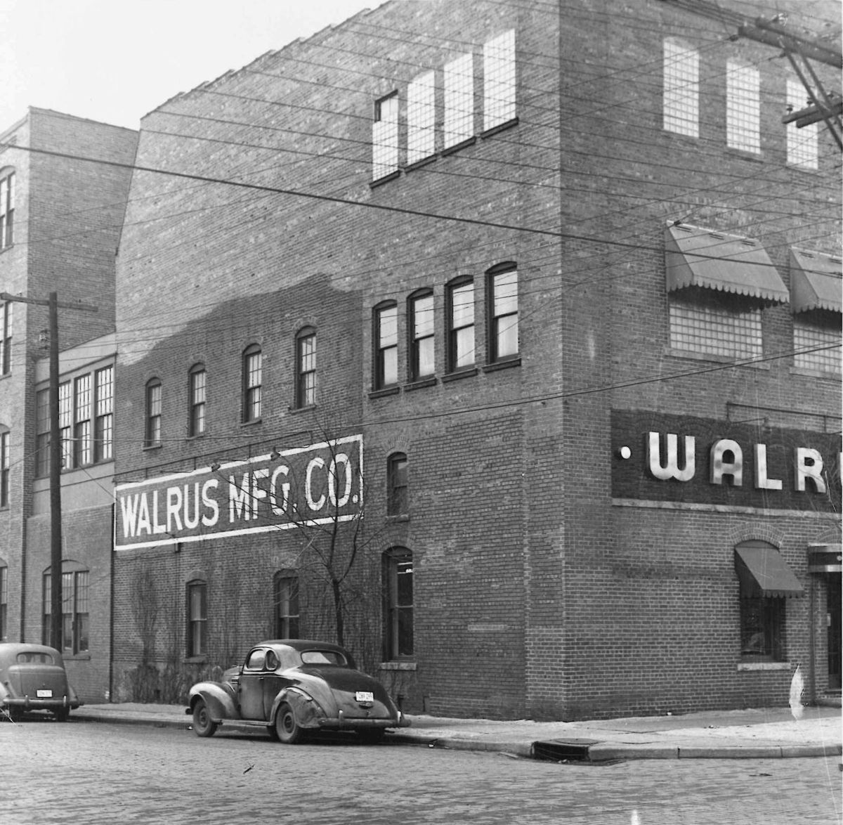 Walrus Manufacturing Co. 1950